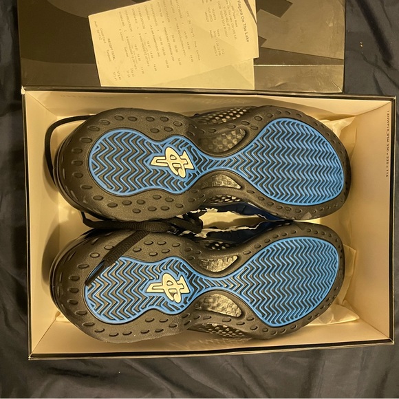 Men’s Nike foamposite size 11.5 - Picture 4 of 5